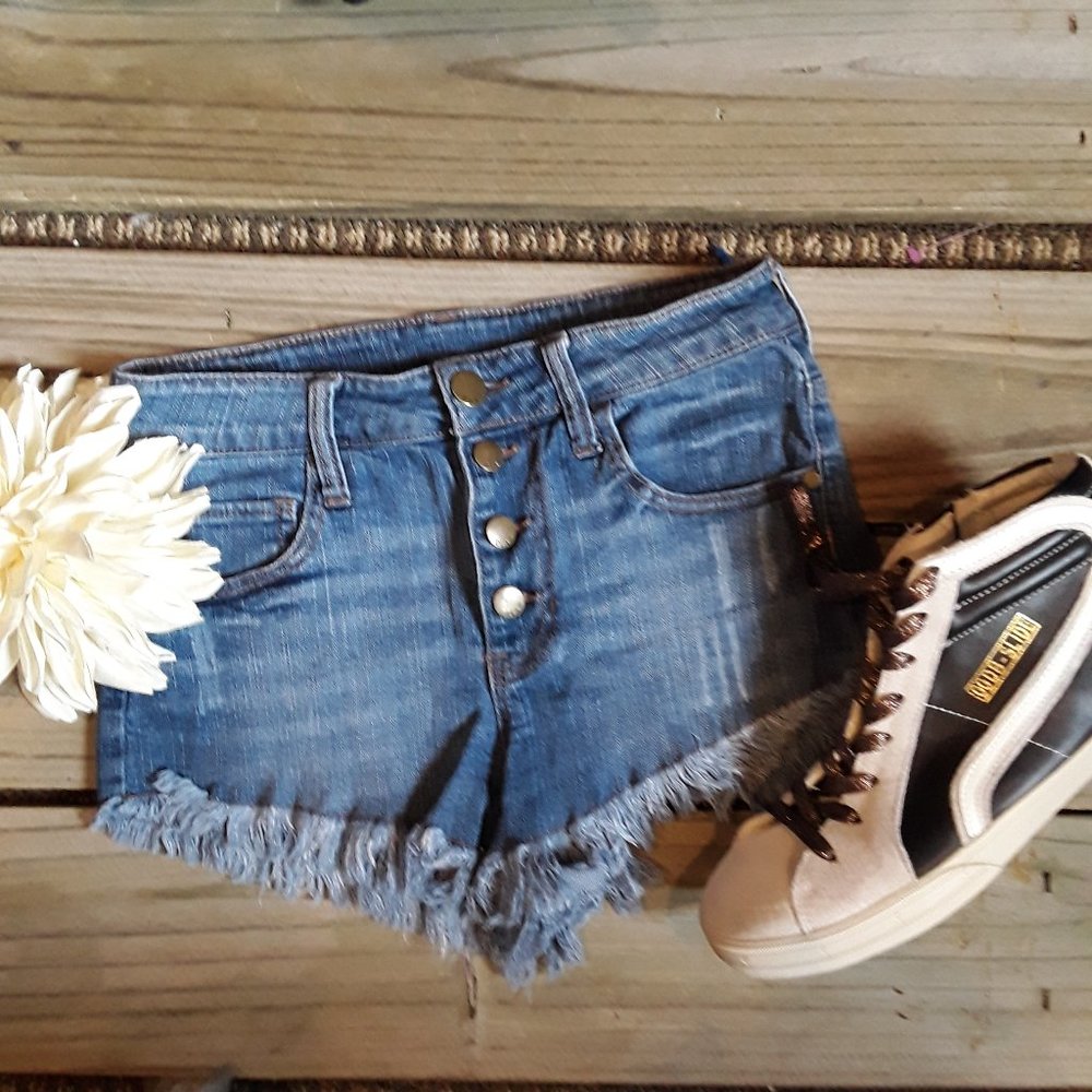 VGW- Elan high waisted button fringe jean short